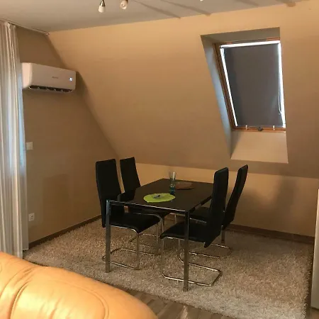 Tommy 2.0 Apartment *